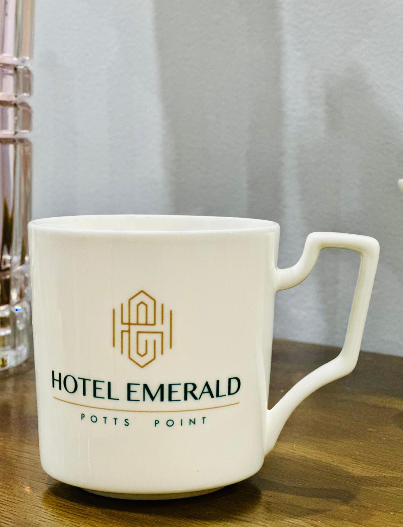 Emerald Single Room with Shared Bathroom